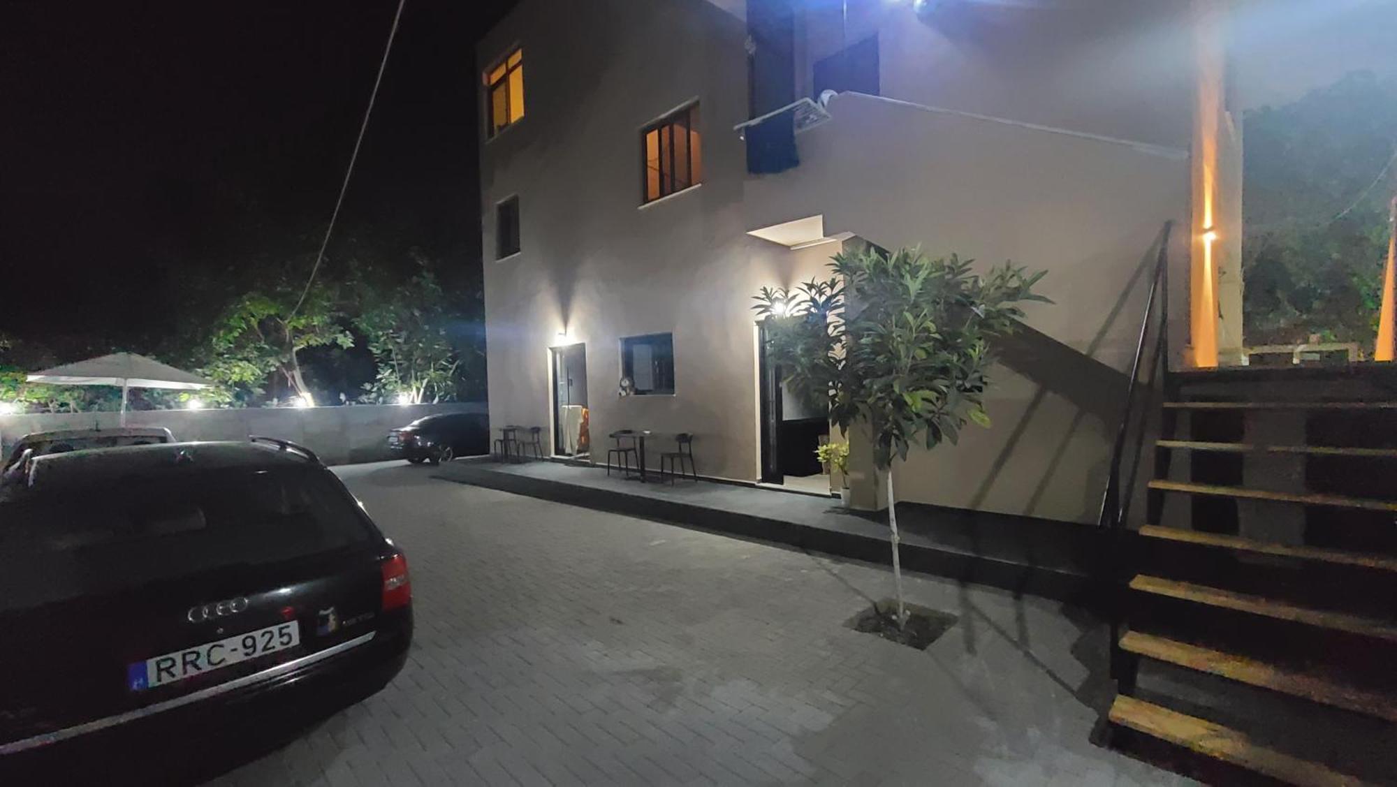 Guest House Tian & Hojz Durrës 外观 照片